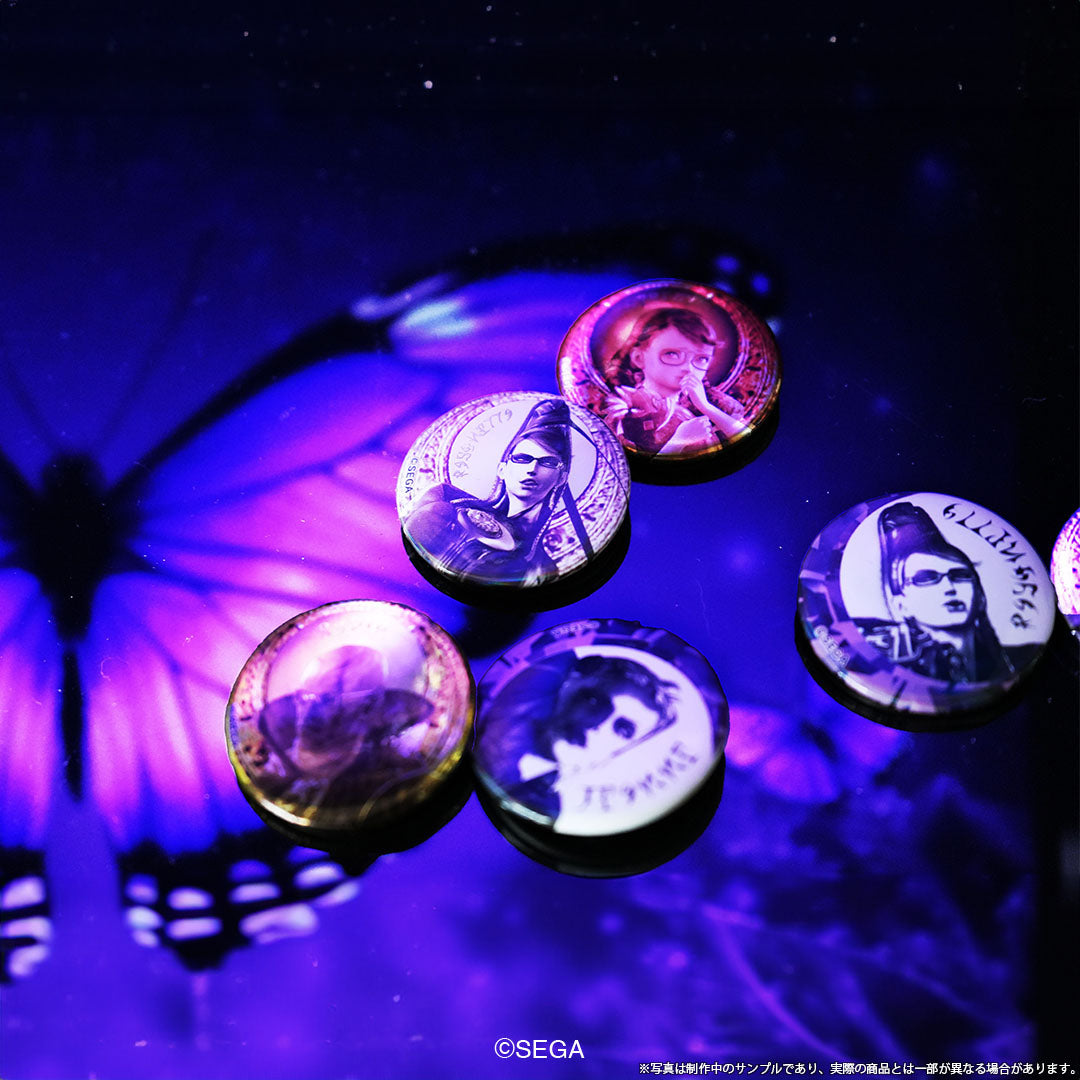 蓓優妮塔 評級金牌風襟章(8款隨機獲得1款)