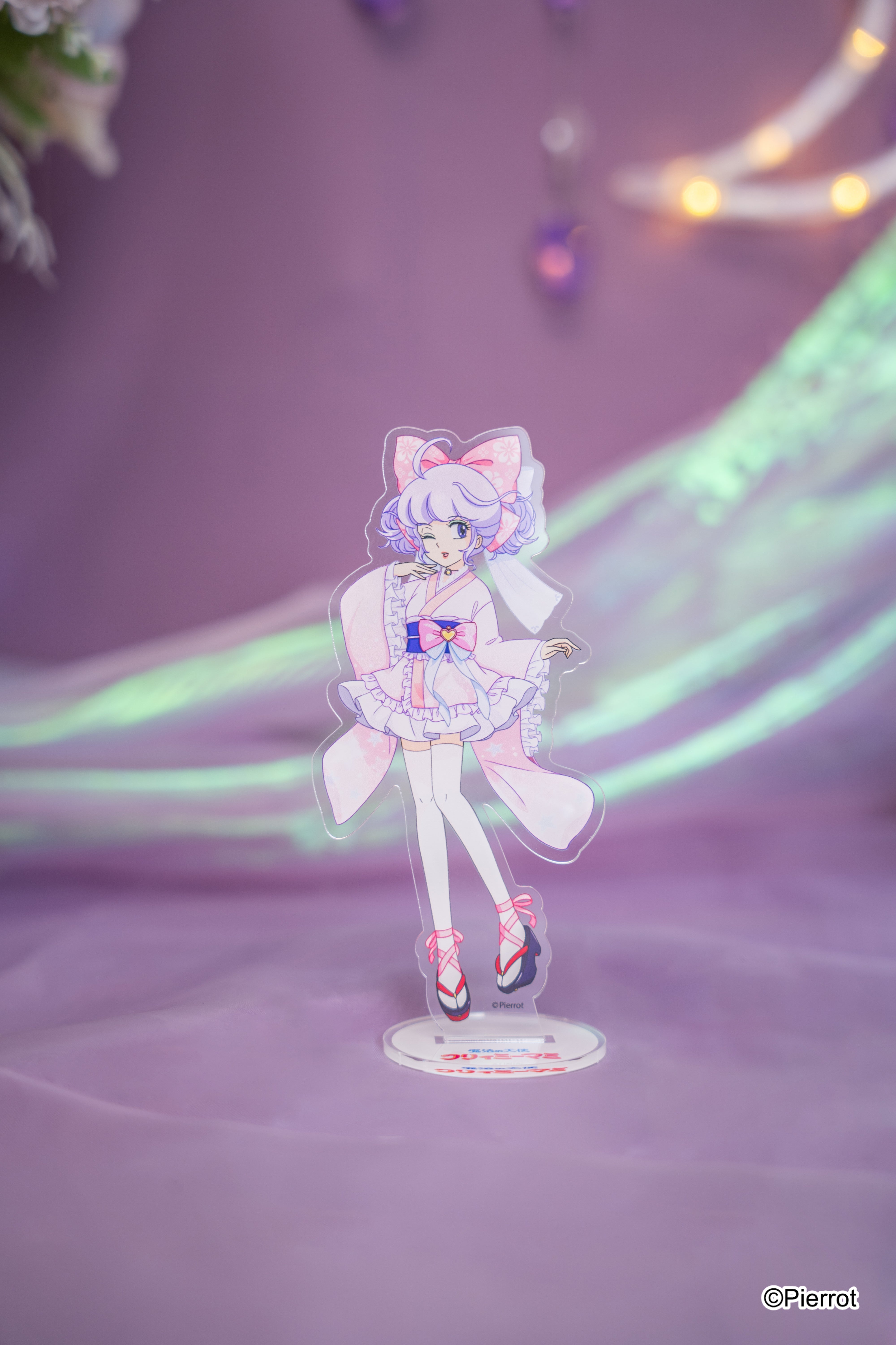 Creamy Mami: Acrylic